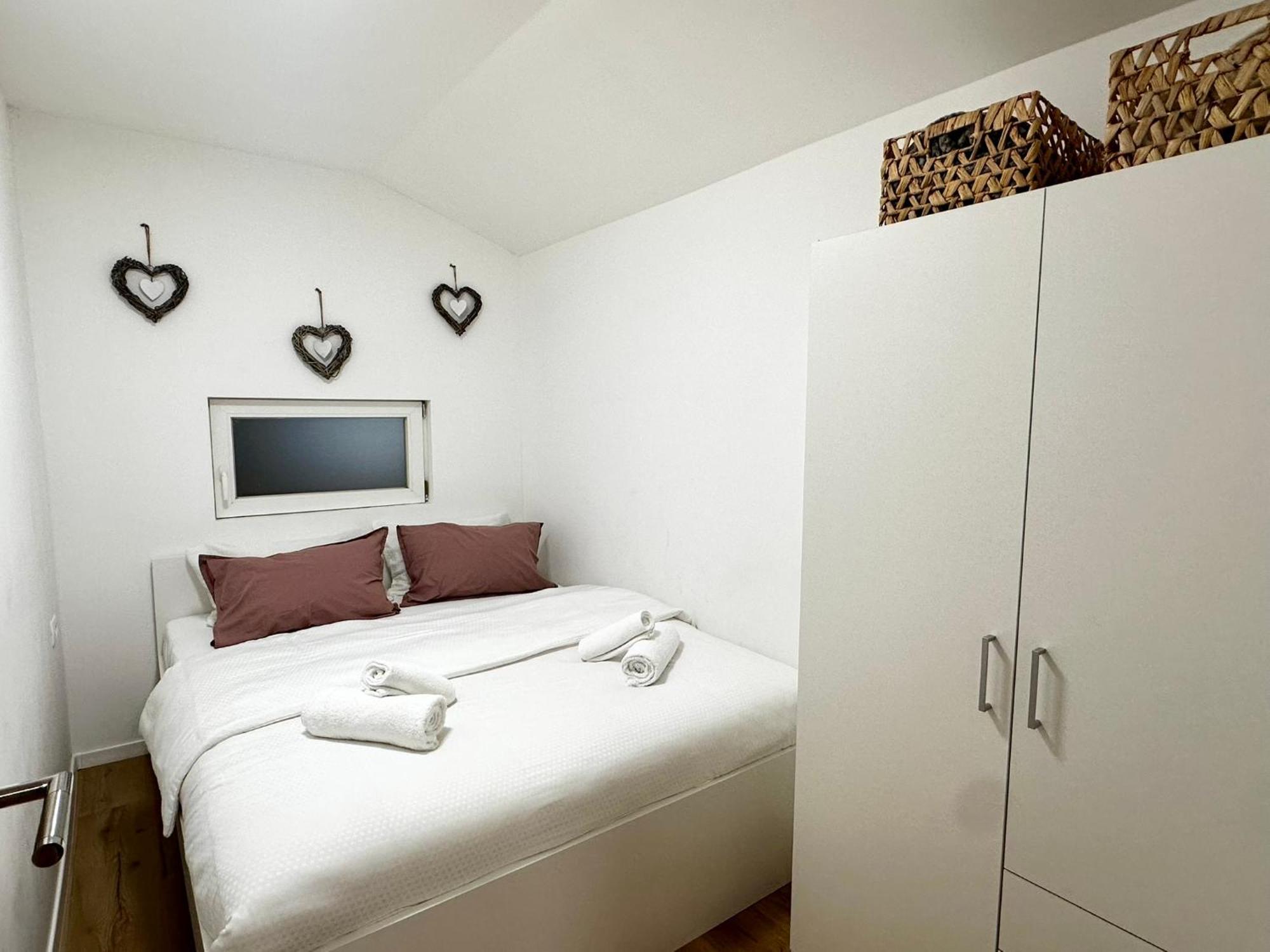 Superior Holiday Home Fortuna Чатеж об Сави Екстериор снимка